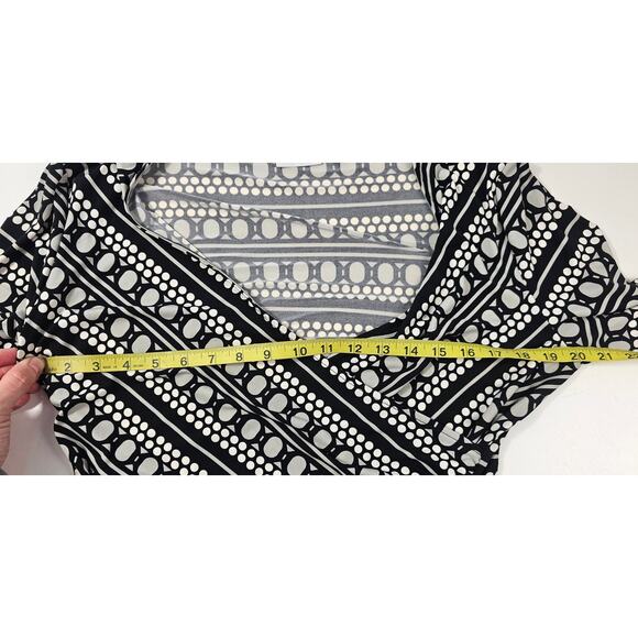 New York Company Stretch Black Polka Dotted
Sheath Faux Wrap Dress Size L EUC - Picture 6 of 7